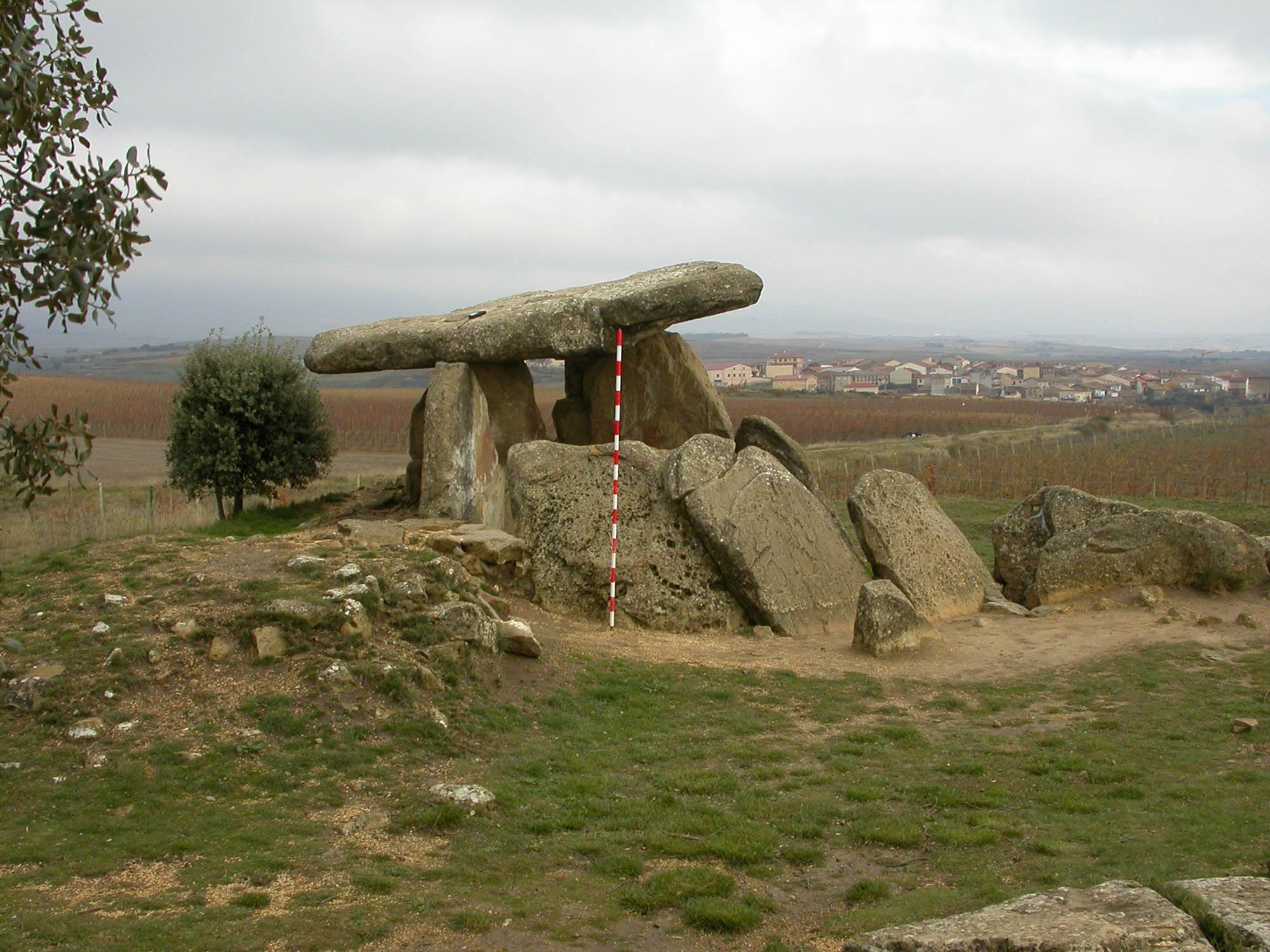 Dolmen de Elvillar-Álava Dolmen de Elvillar-Álava