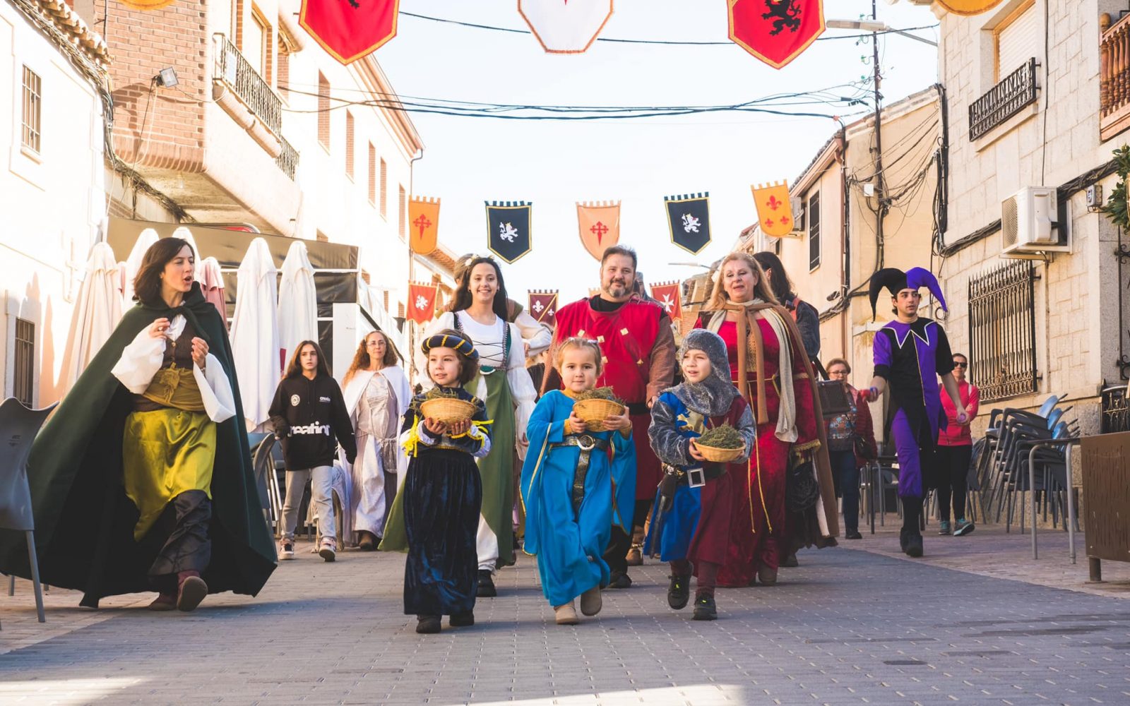 403866648_10230785606493506_8858771628441807799_n-min