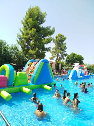 Fiesta en la piscina. Ausente 2025