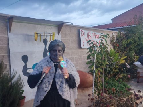 1 Premio concurso de fachadas. Halloween 2025